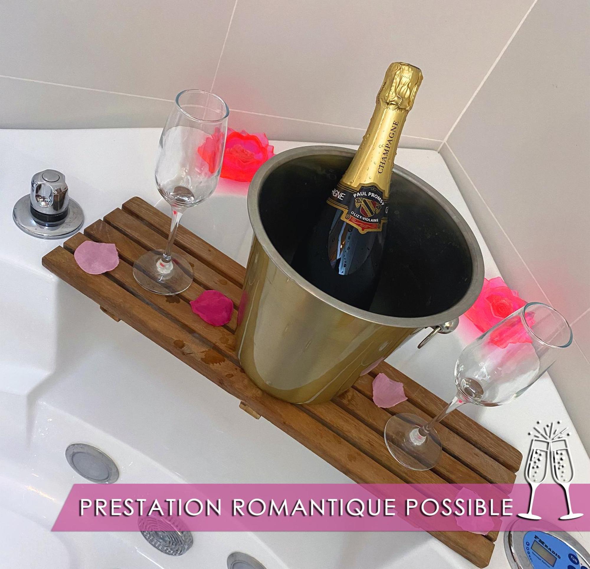 Le Cocon Des Remparts-Romantique A ปิแอร์ฟงด์ ภายนอก รูปภาพ